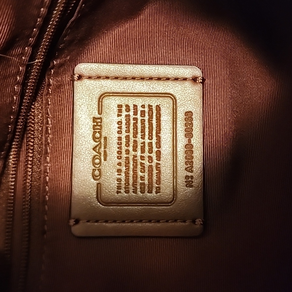 Coach - Picture 4 of 5